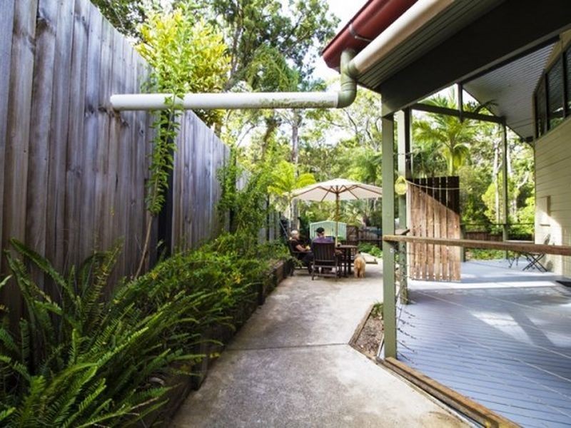 12 Russell Terrace, Macleay Island QLD 4184