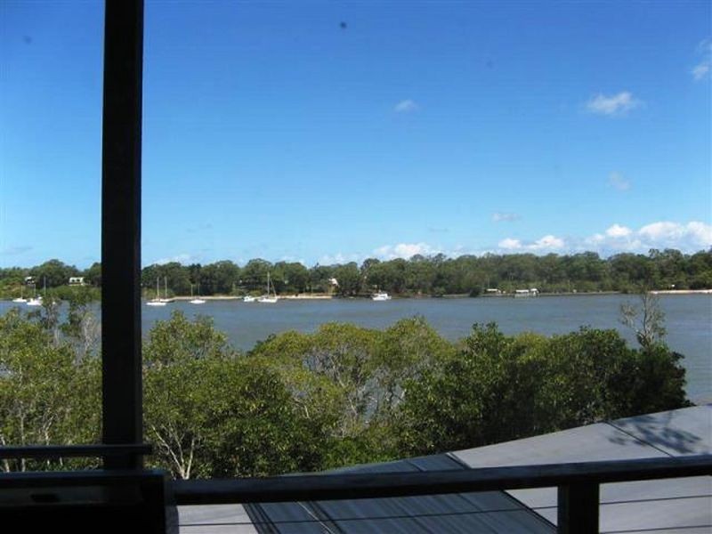 12 Russell Terrace, Macleay Island QLD 4184