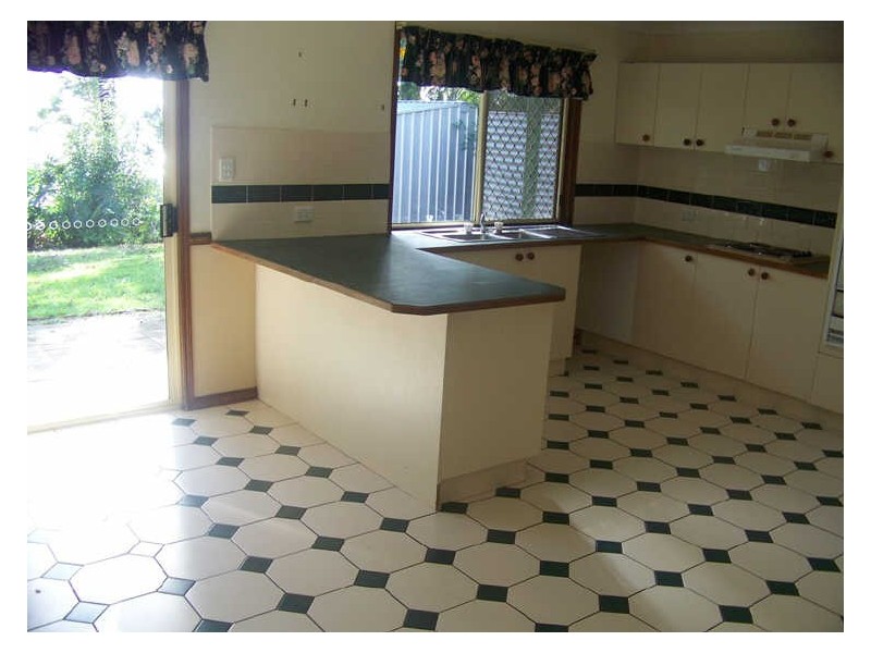 23 Coast Rd, Macleay Island QLD 4184