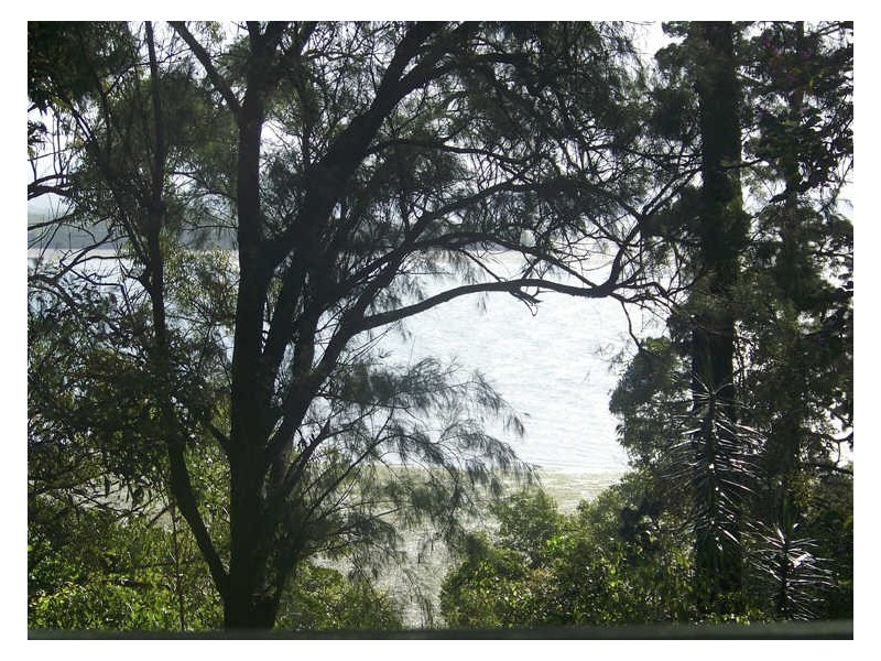23 Coast Rd, Macleay Island QLD 4184