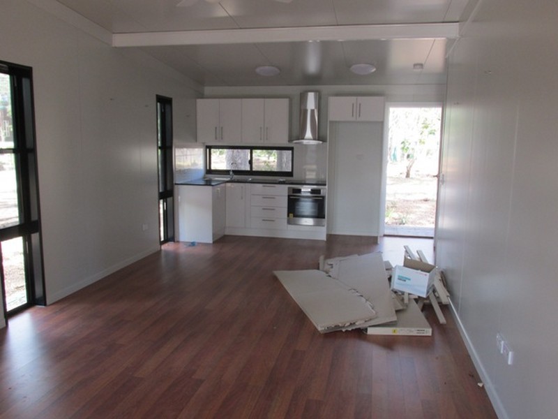 19 Pecan Street, Macleay Island QLD 4184