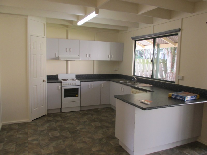 34 Coondooroopa Dve, Macleay Island QLD 4184