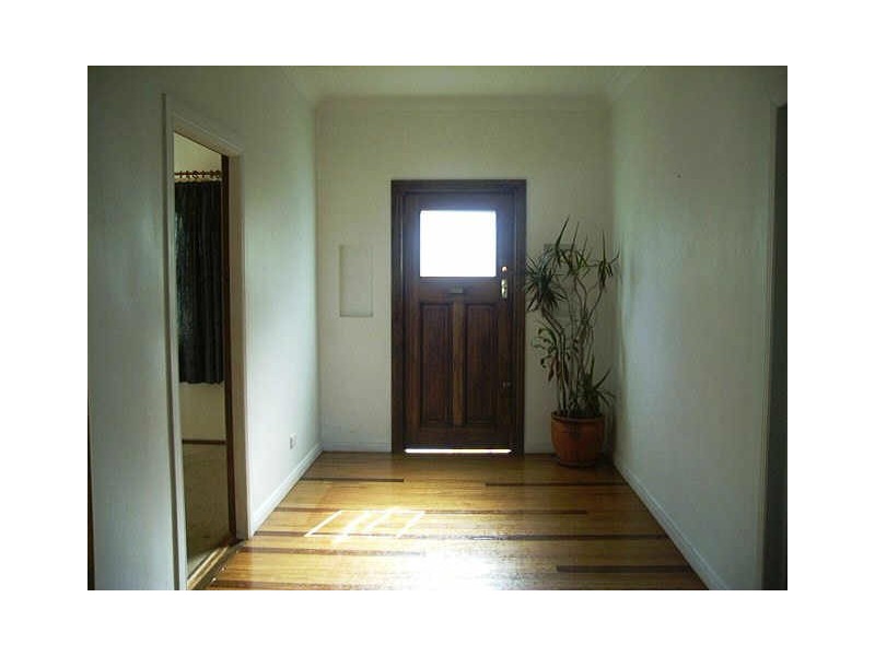 90-92 Western Rd, Macleay Island QLD 4184