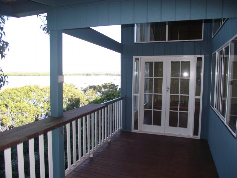 14 Emily Crescent, Macleay Island QLD 4184