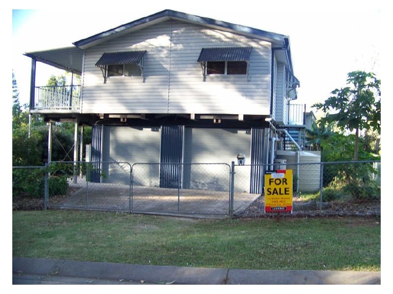1 Link st, Lamb Island QLD 4184
