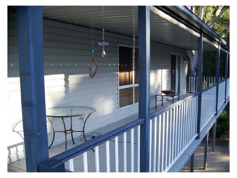 1 Link st, Lamb Island QLD 4184