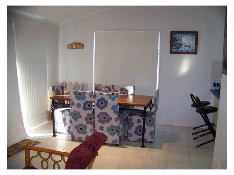 1 Link st, Lamb Island QLD 4184