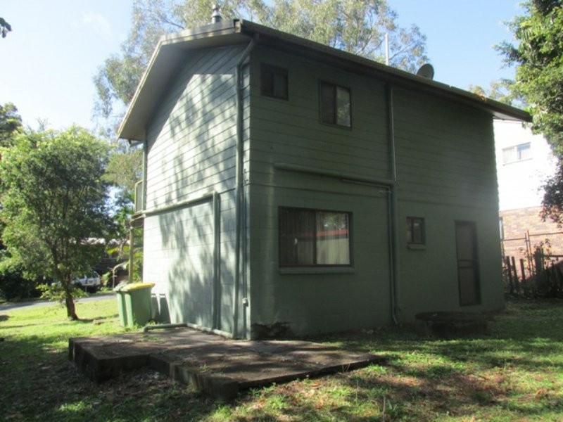 14 Kooberry Street, Macleay Island QLD 4184