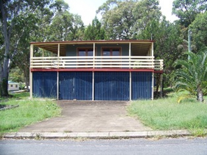 19 Dalpura Street, Macleay Island QLD 4184