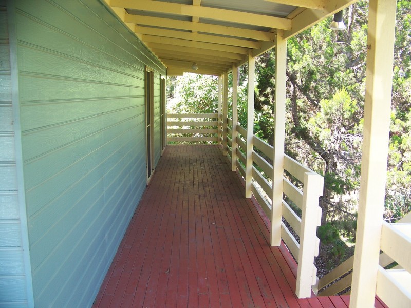 19 Dalpura Street, Macleay Island QLD 4184