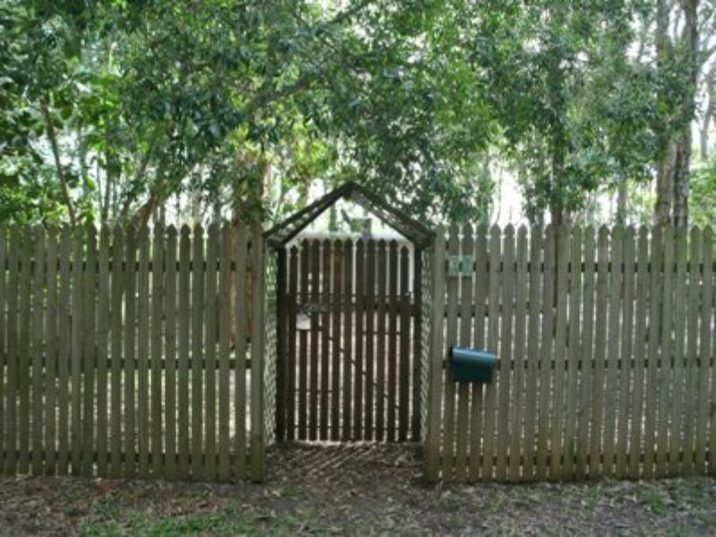 90 Charles Terrace, Macleay Island QLD 4184