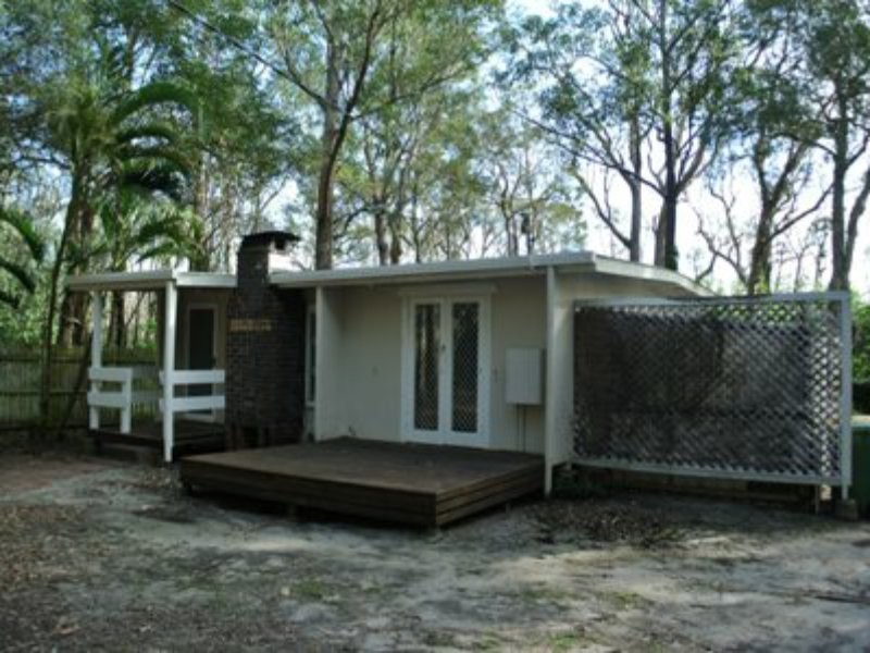 90 Charles Terrace, Macleay Island QLD 4184
