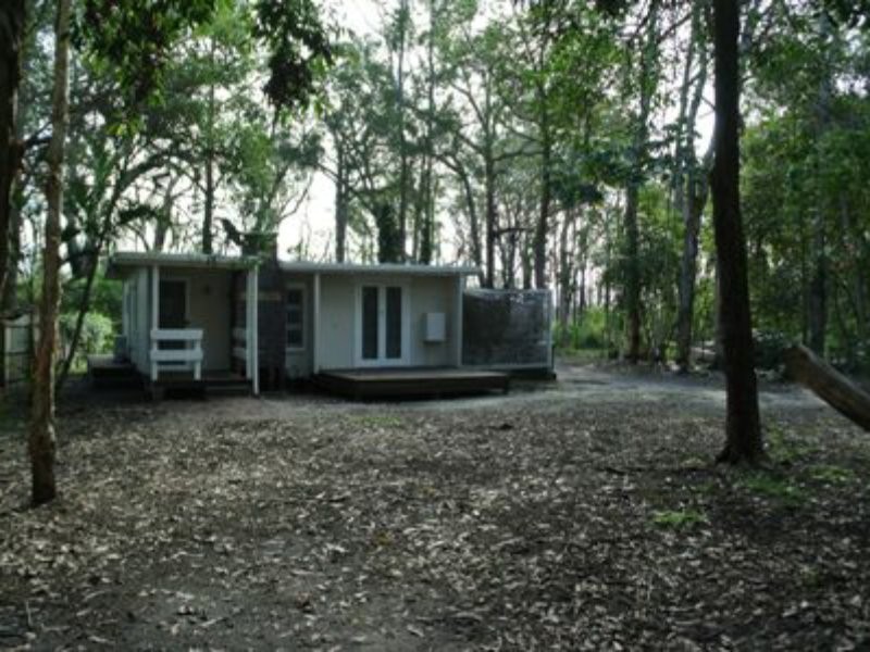 90 Charles Terrace, Macleay Island QLD 4184