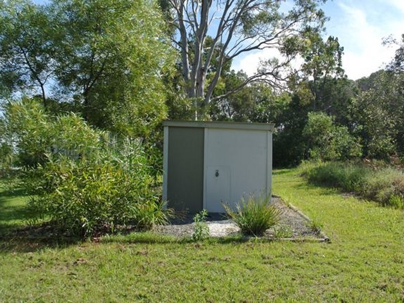 64 High Central Road, Macleay Island QLD 4184