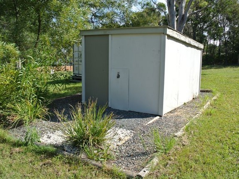64 High Central Road, Macleay Island QLD 4184