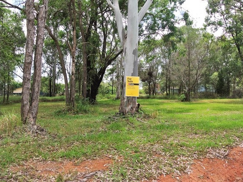 10 Waterside Drive, Macleay Island QLD 4184