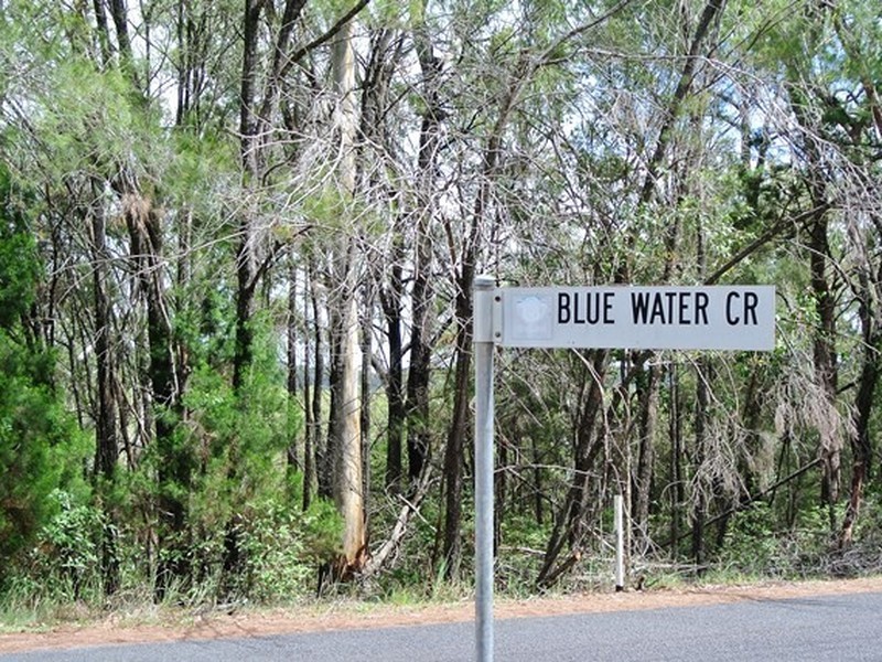 10 Waterside Drive, Macleay Island QLD 4184