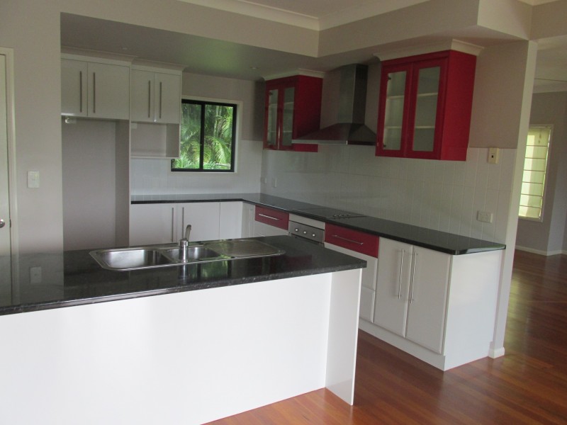 15 Mawarra Street, Macleay Island QLD 4184