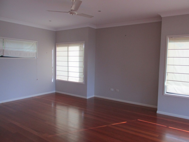 15 Mawarra Street, Macleay Island QLD 4184