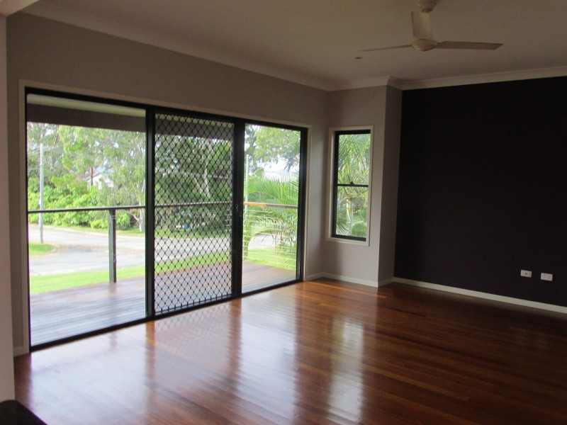 15 Mawarra Street, Macleay Island QLD 4184