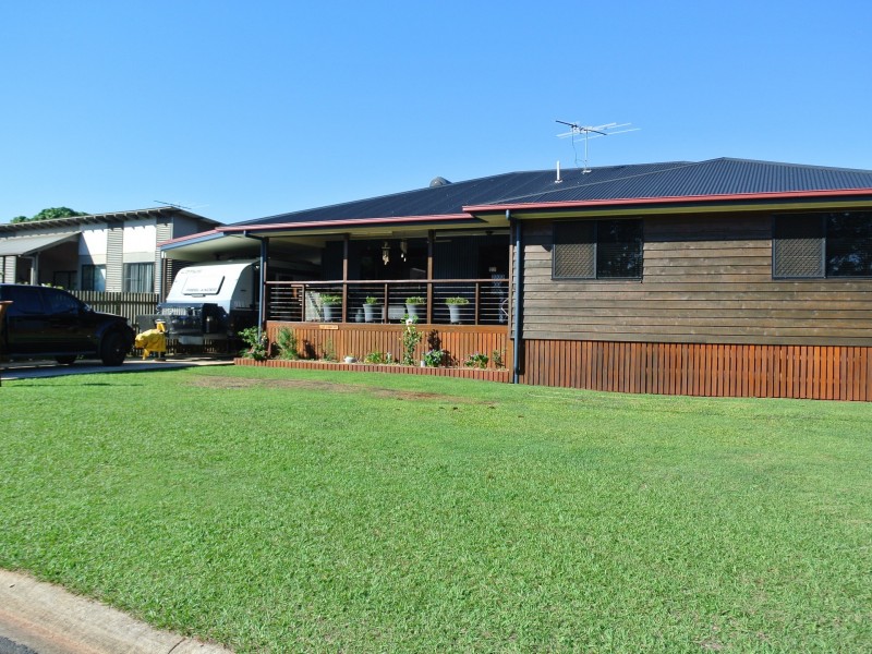 30 Lonicera Street, Macleay Island QLD 4184