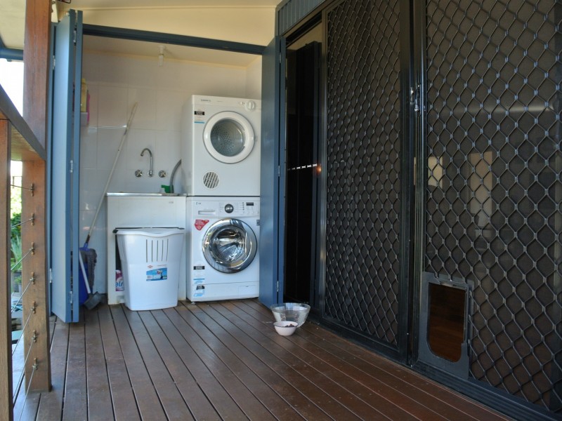 30 Lonicera Street, Macleay Island QLD 4184