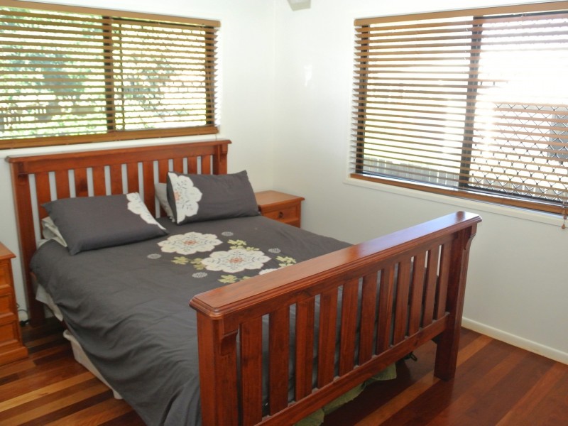 30 Lonicera Street, Macleay Island QLD 4184