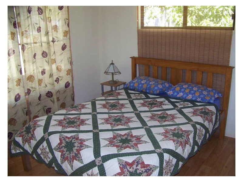 10 Tingara Street, Macleay Island QLD 4184