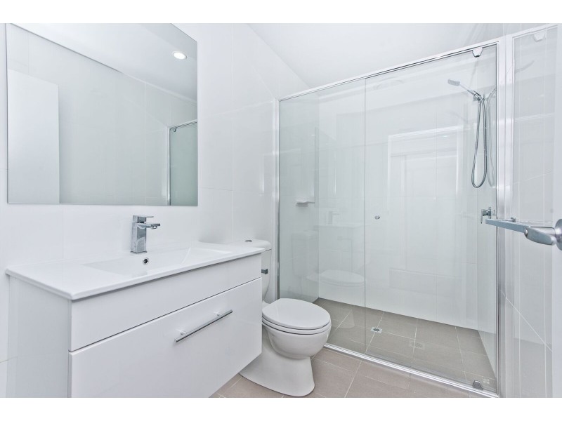 Unit 16/152 Broadwater Terrace, Redland Bay QLD 4165