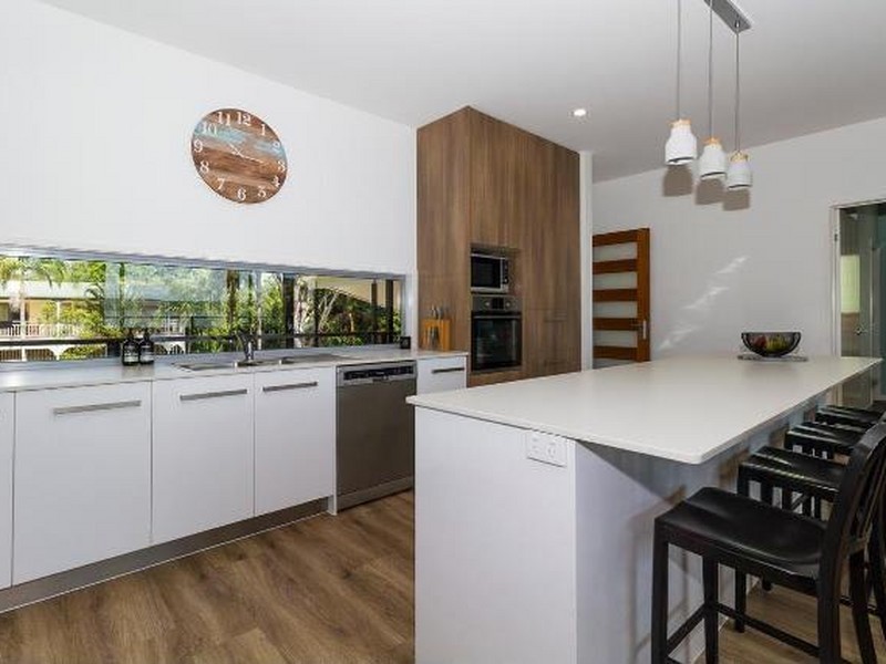 1 Island Outlook, Macleay Island QLD 4184