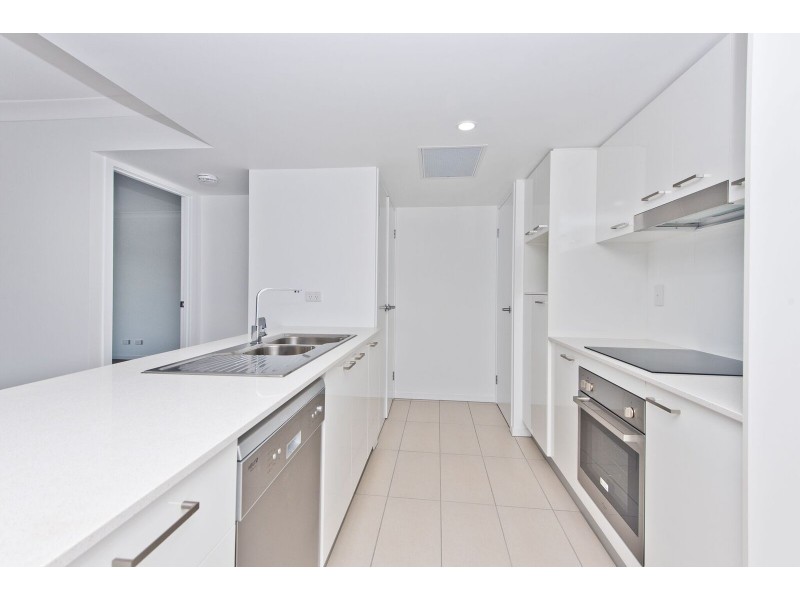 Unit 8/152 Broadwater Terrace, Redland Bay QLD 4165