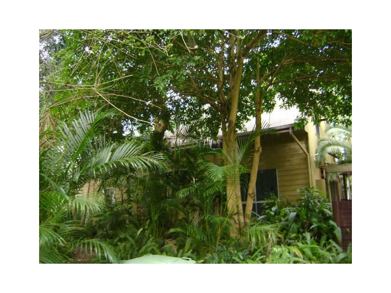 182 Kate St, Macleay Island QLD 4184