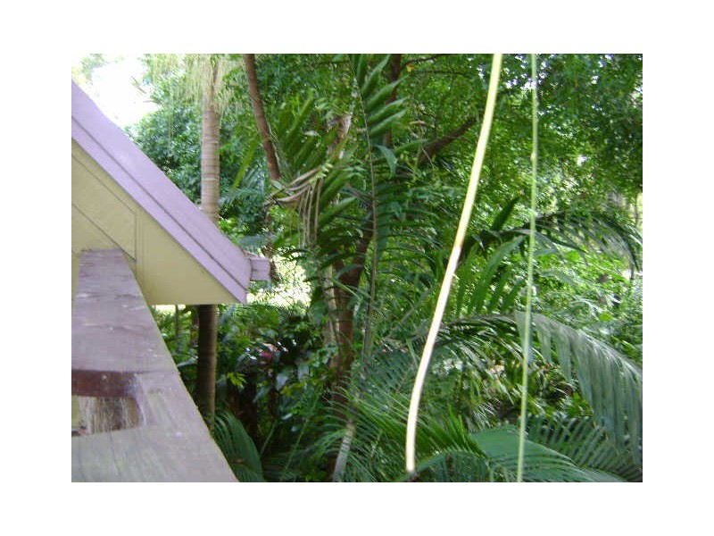 182 Kate St, Macleay Island QLD 4184