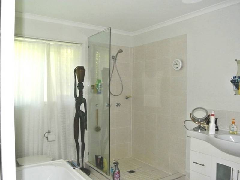 56 Alexander, Macleay Island QLD 4184