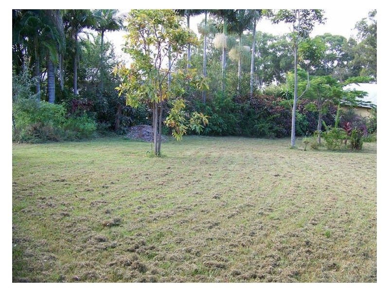 47 Halcyon St, Lamb Island QLD 4184