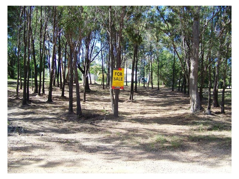 30 Florence Street, Macleay Island QLD 4184