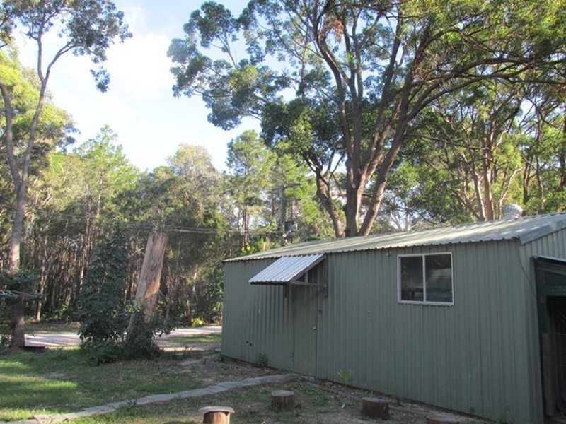 11-13 Sandpiper Parade, Macleay Island QLD 4184