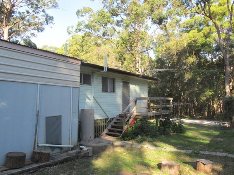 11-13 Sandpiper Parade, Macleay Island QLD 4184