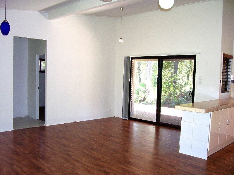 29 Nugent Street, Macleay Island QLD 4184