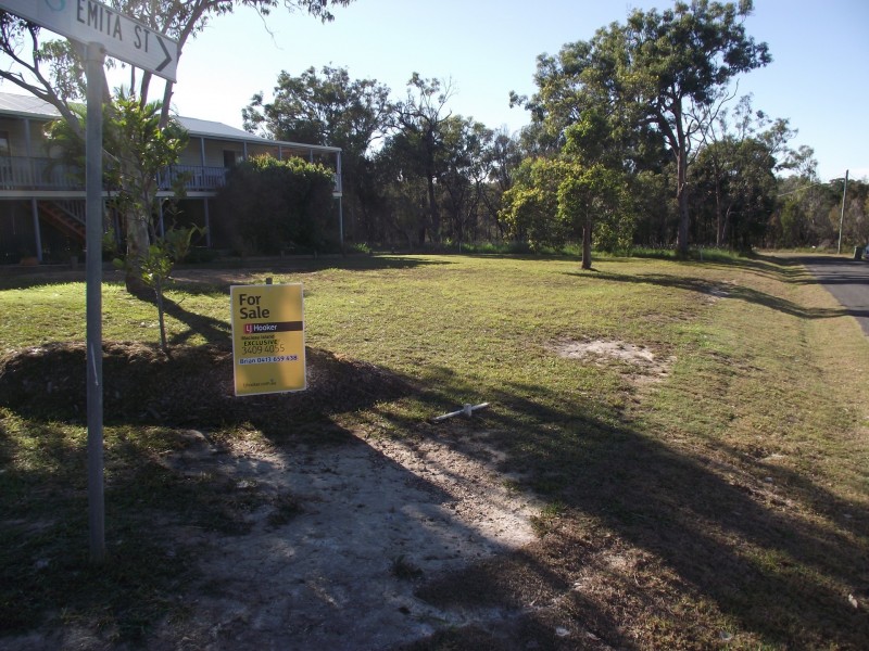 10 Camena Street, Macleay Island QLD 4184