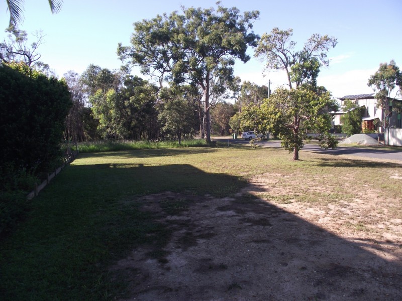 10 Camena Street, Macleay Island QLD 4184