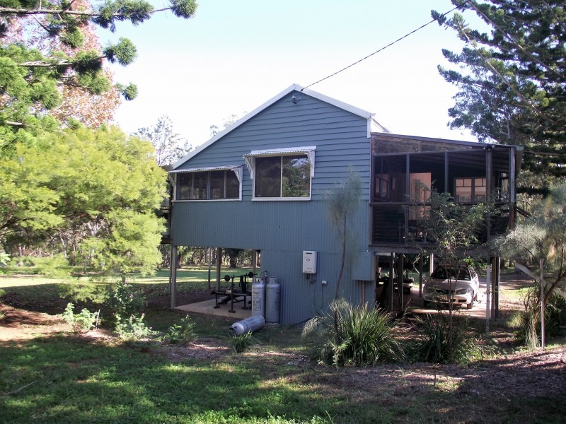 7 Brook Haven, Lamb Island QLD 4184