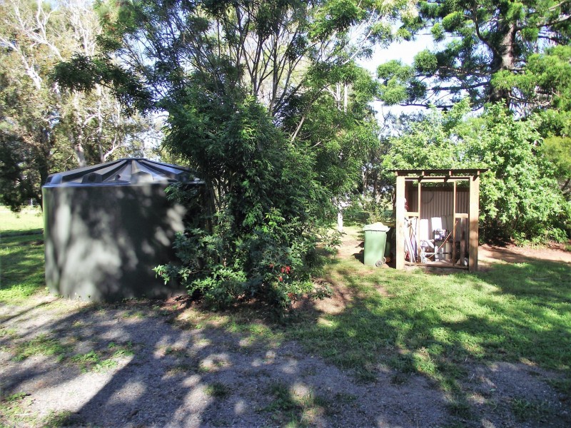 7 Brook Haven, Lamb Island QLD 4184