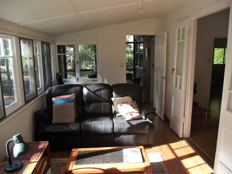 7 Brook Haven, Lamb Island QLD 4184