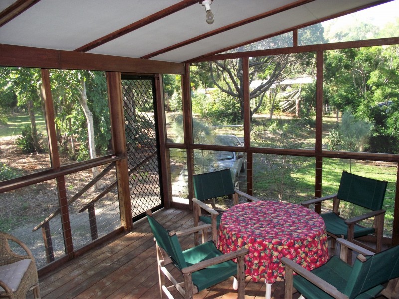 7 Brook Haven, Lamb Island QLD 4184