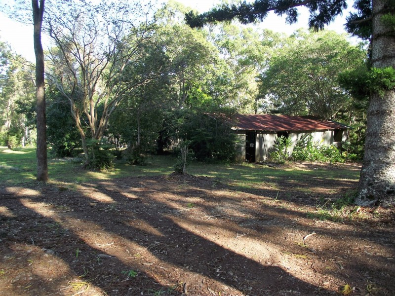 7 Brook Haven, Lamb Island QLD 4184