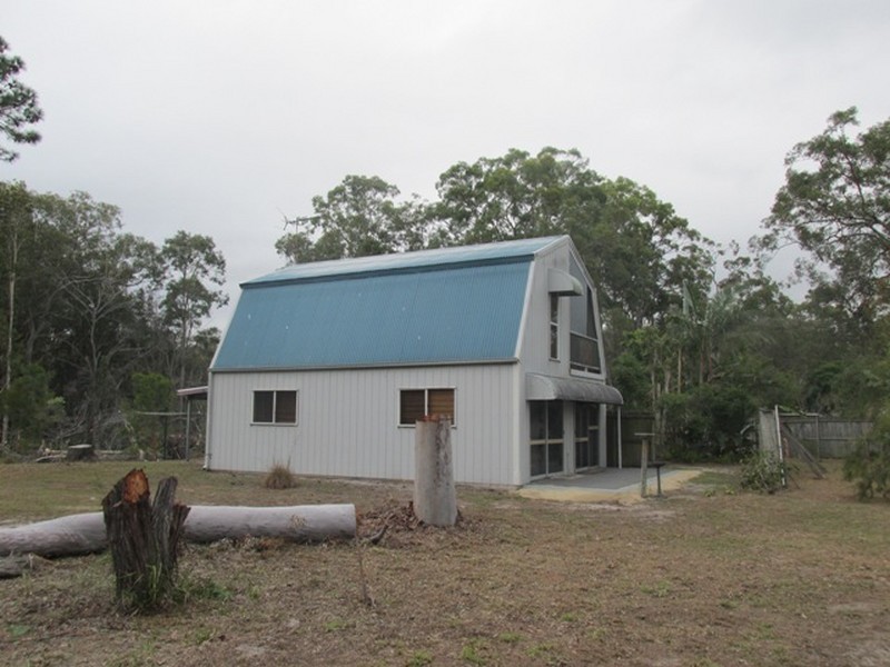 17 Undine Street, Macleay Island QLD 4184
