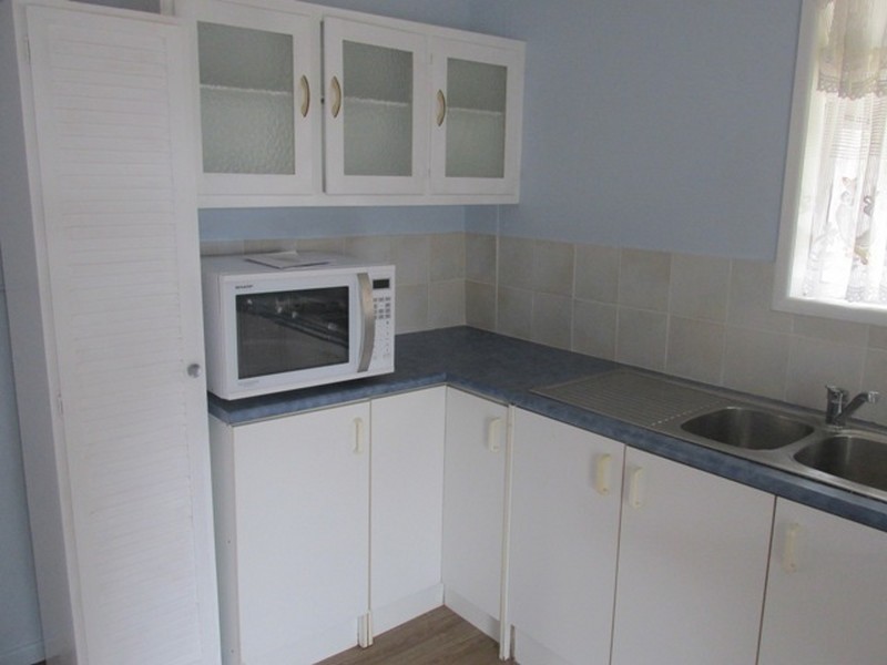 17 Undine Street, Macleay Island QLD 4184