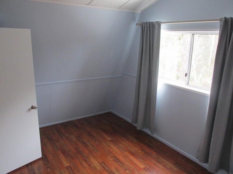 17 Undine Street, Macleay Island QLD 4184