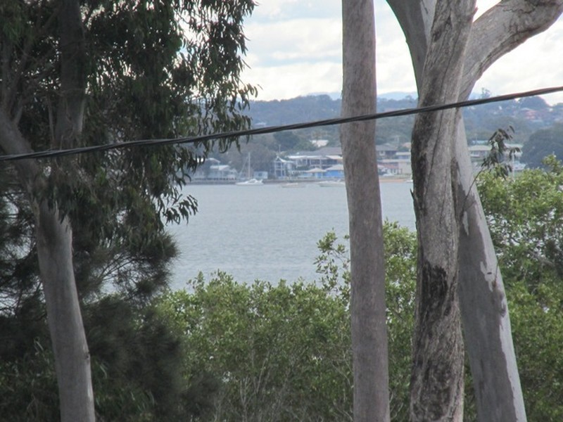 17 Undine Street, Macleay Island QLD 4184